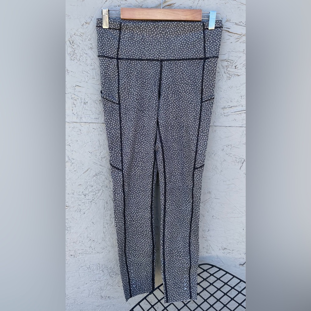 Women’s Lulumon leggings